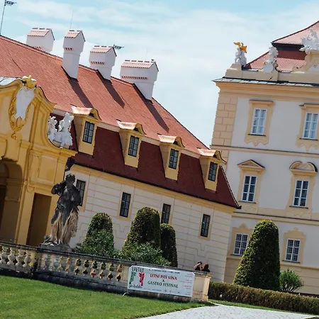 Apartment Na Knizeci Ceste *