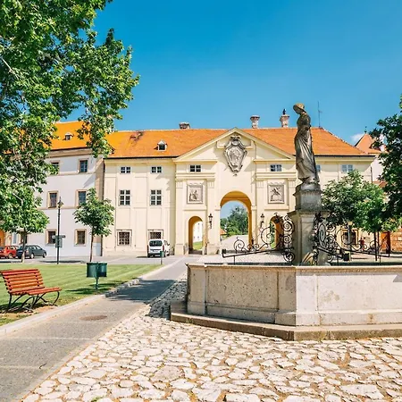 Na Knizeci Ceste Valtice