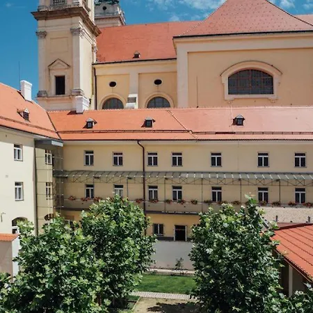 Na Knizeci Ceste * 瓦尔季采